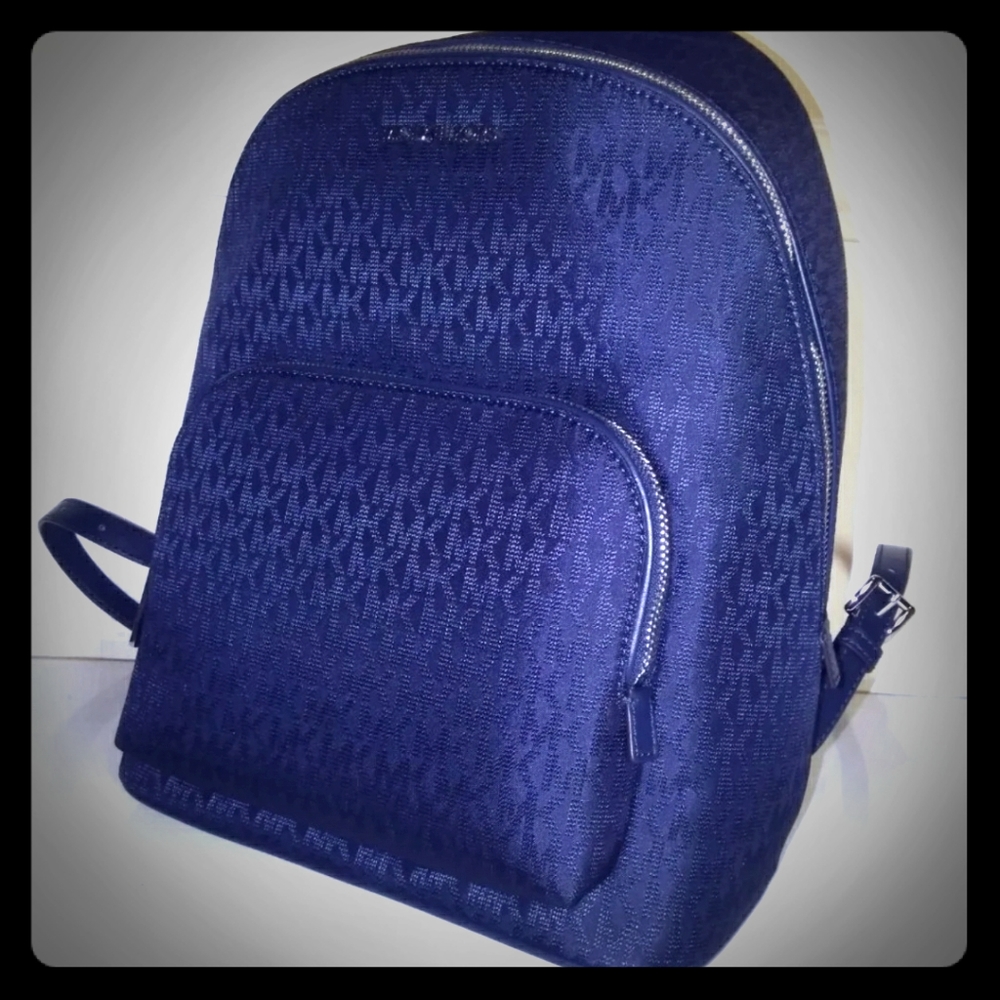 Michael Kors backpack NEW - Picture 2 of 5